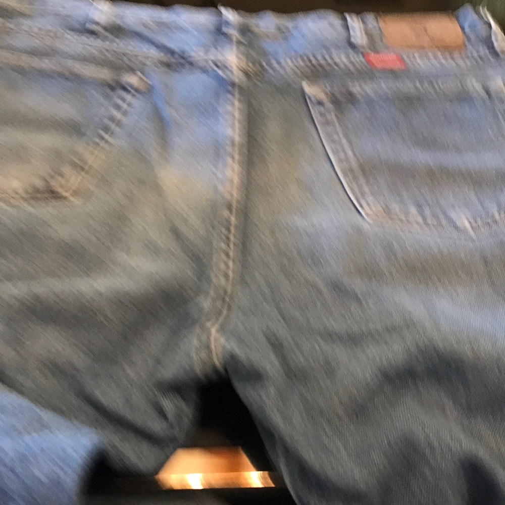 Jeans - Picture 4 of 5